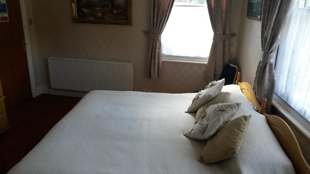 جسر باتيلي Lyndale Guest House الغرفة الصورة