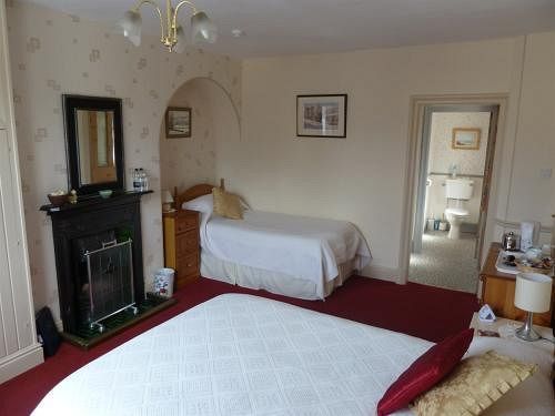 جسر باتيلي Lyndale Guest House المظهر الخارجي الصورة